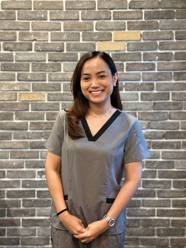 Dr. Jasmin